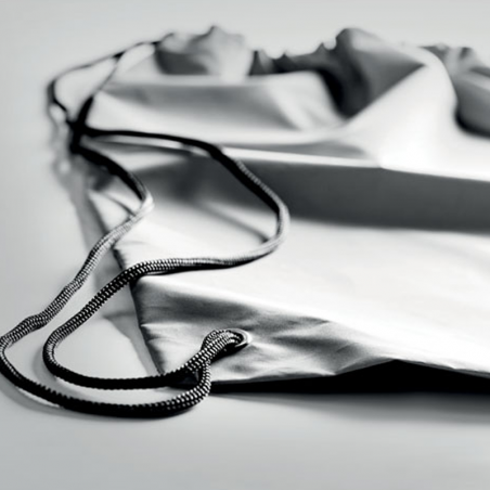 sac ficelle réfléchissant avec cordon de serrage noir en polyester