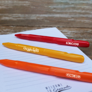 stylo à bille fabriqué en ABS à partir de 95% de matières recyclées - Génicado