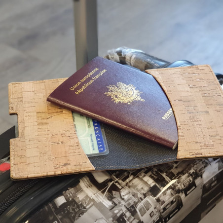 Etui passeport anti RFID en liège - MIREMBE - Objets Publicitaires