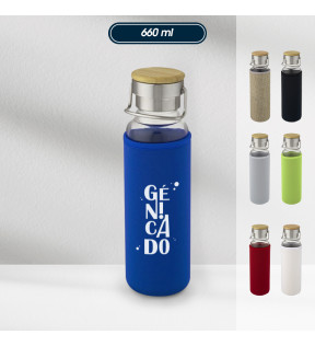 Bouteille d'eau en verre borosilicate solide avec manchon de protection marquant logo - Génicado