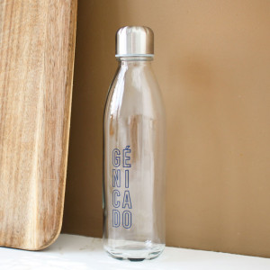 Bouteille d'eau en verre avec exemple marquage logo - Génicado