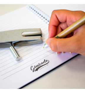 écrire avec stylo en bois made in France gravure sur bois - Génicado